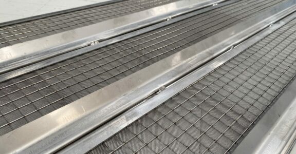 Dégrilleurs automatiques à mailles