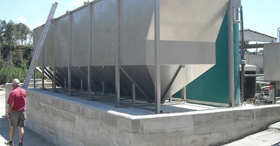 lamellar-decanter-for-treatment-of-urban-wastewater